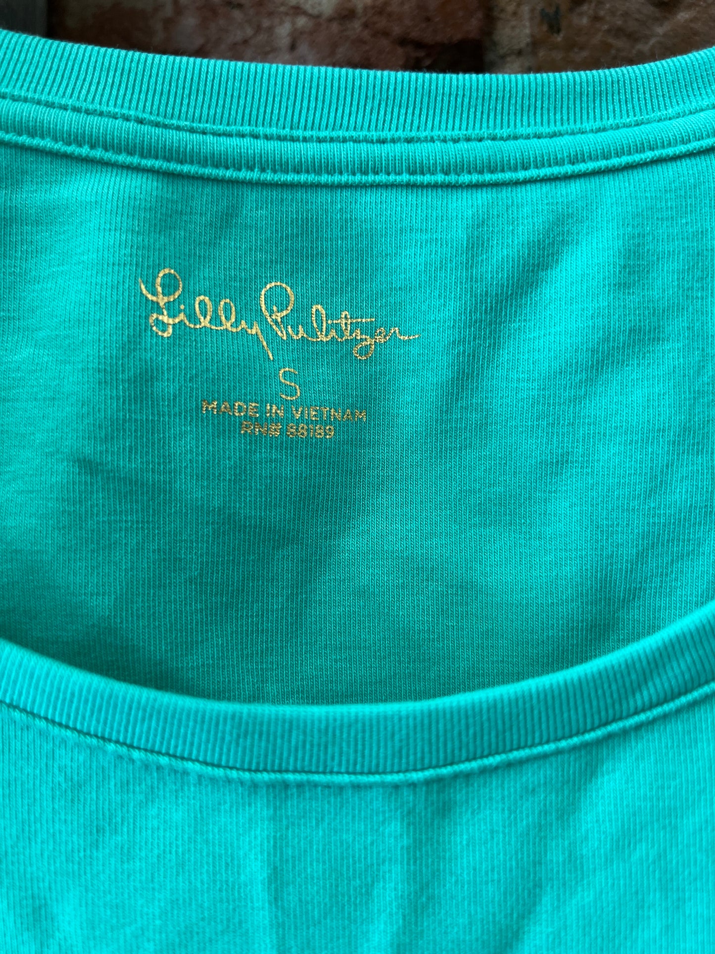 LILY PULITZER-NWT GREEN TShirt-Size Small